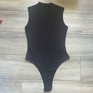 SHEIN Black Ribbed Bodysuit MM12